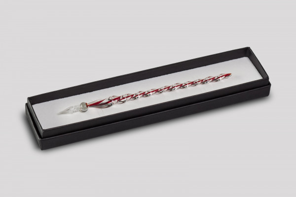 Glassift - Glasfederhalter kristall gedreht mit roten Kern im Geschenketui